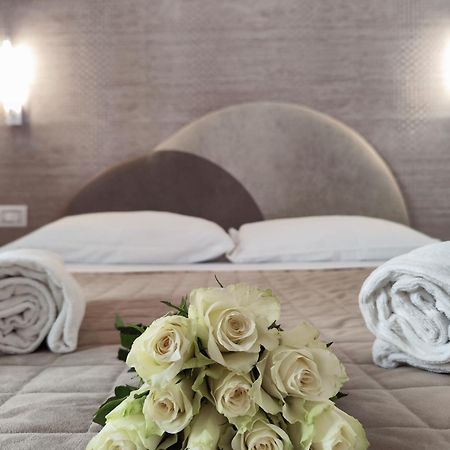 Nashira Rooms ฟลอเรนซ์ ภายนอก รูปภาพ