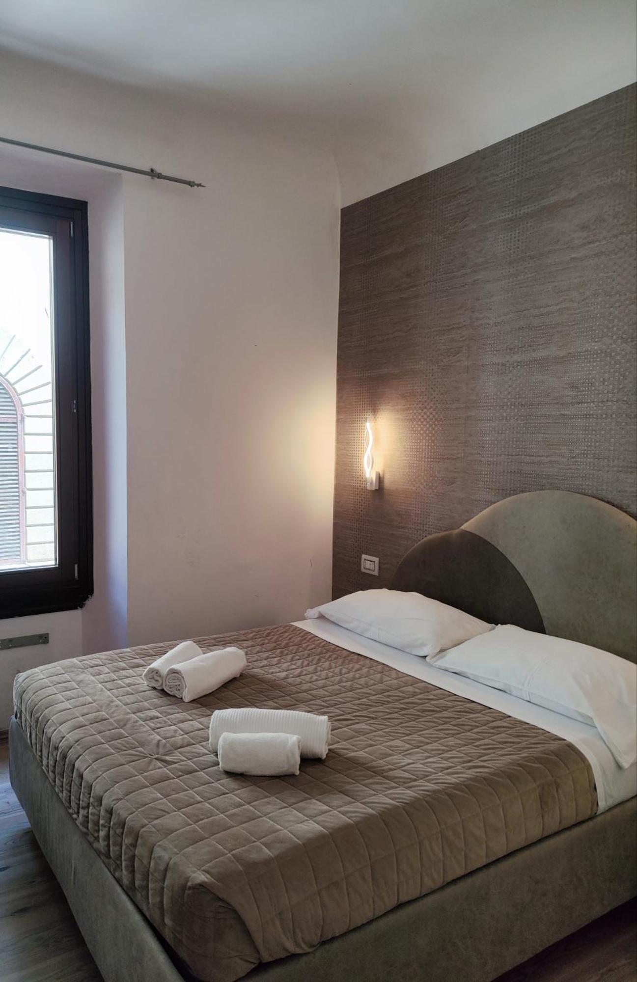 Nashira Rooms ฟลอเรนซ์ ภายนอก รูปภาพ