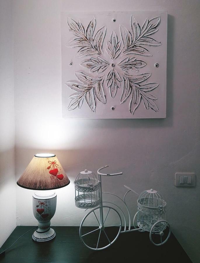 Nashira Rooms ฟลอเรนซ์ ภายนอก รูปภาพ